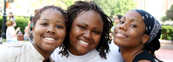 Columbia students on campus on a Saturday afternoon.