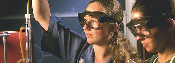 Engineering students work in a laboratory.