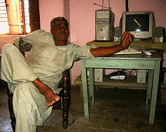 e-Choupal Setup (Source: ITC Limited) e-Choupal Setup (Source: ITC Limited)